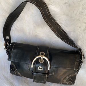 Coach black leather shoulder bag purse EUC